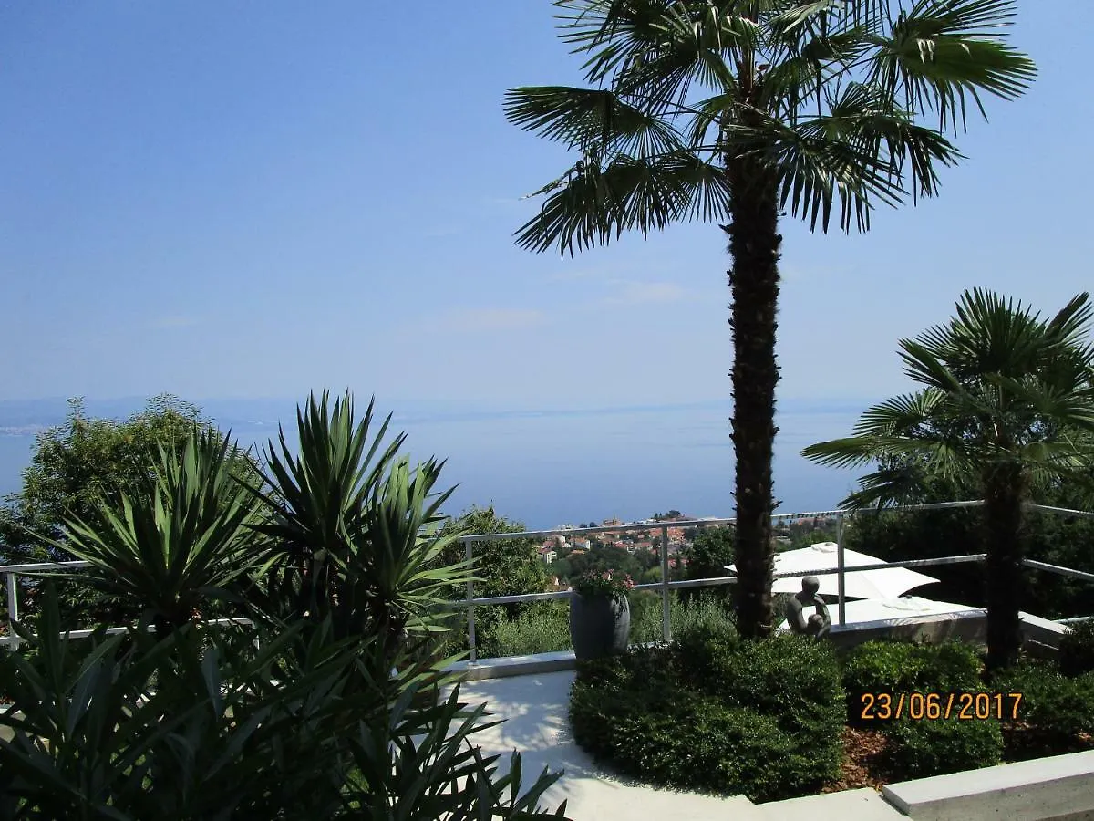 Appartement Villa Suzy-Apartments Suzana Lovran