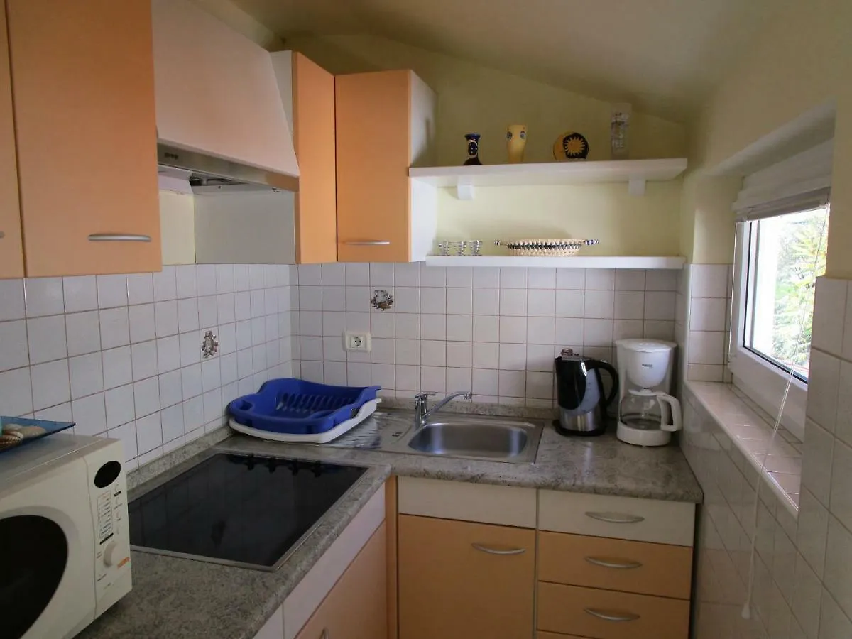 Villa Suzy-Apartments Suzana Lovran 0*,  Croatia