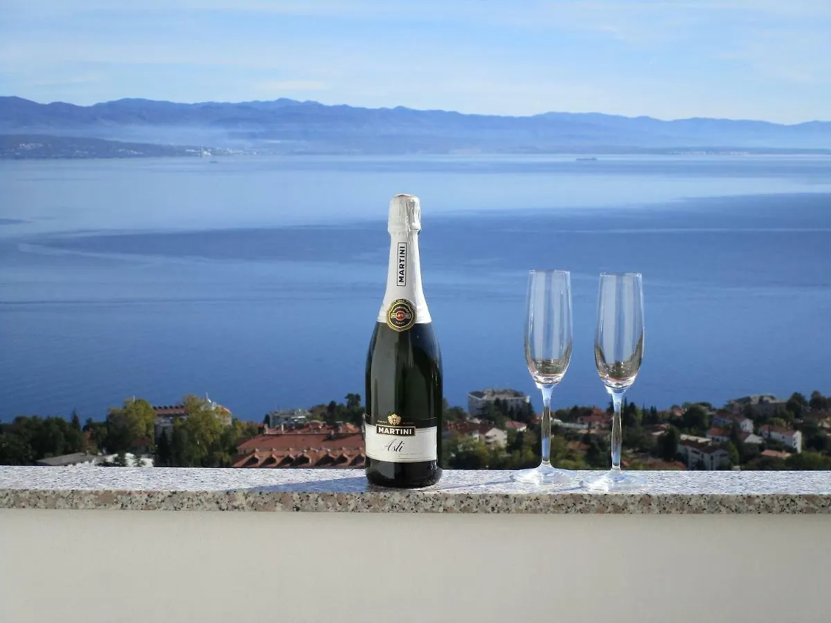 Villa Suzy-Apartments Suzana Lovran 0*,  Croatie